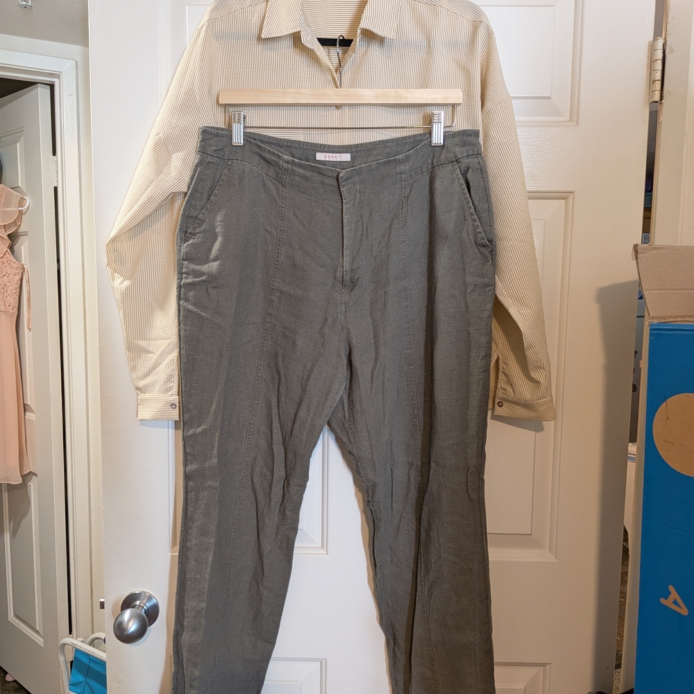 Bundles Woman's NAF NAF Khaki Chinos And ...